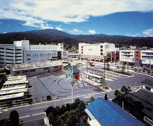 大雄山駅前地区_整備後_写真