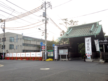 泉岳寺脇のマンション建設